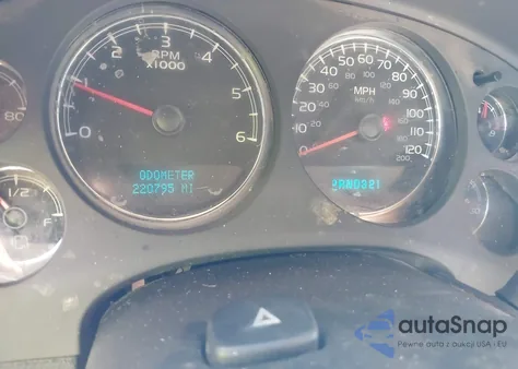 2007 Chevrolet Suburban 1500 Lt z USA, uszkodzony, nr VIN 1GNFC16017R333691